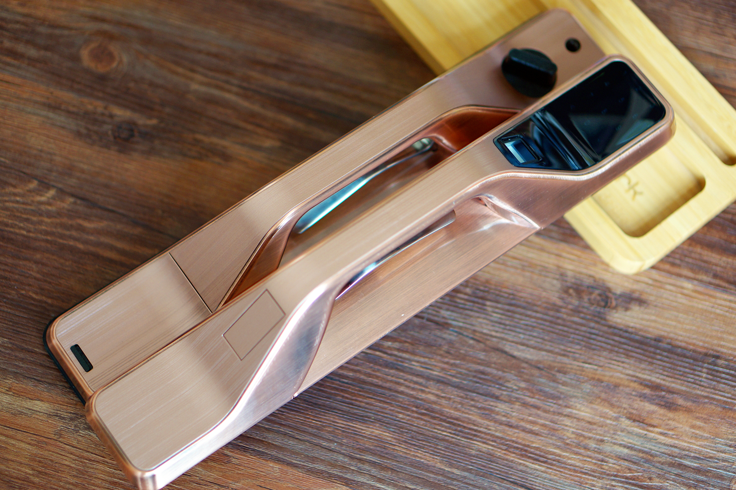 让你温馨港湾固若金汤——六孚方程式指纹防盗锁体验报告