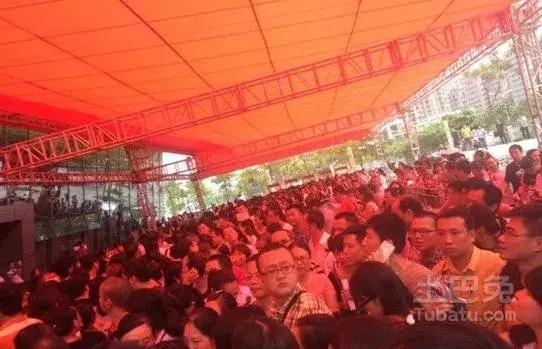 深圳双玺开盘验资,双玺开盘500万认筹场面