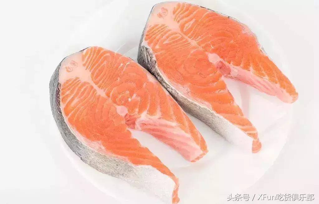 真假三文鱼完整版,真假三文鱼怎么区分