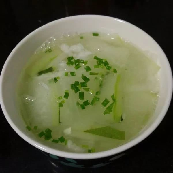 夏天为什么是痛风的高发期,痛风病友记住这9点轻松过夏天