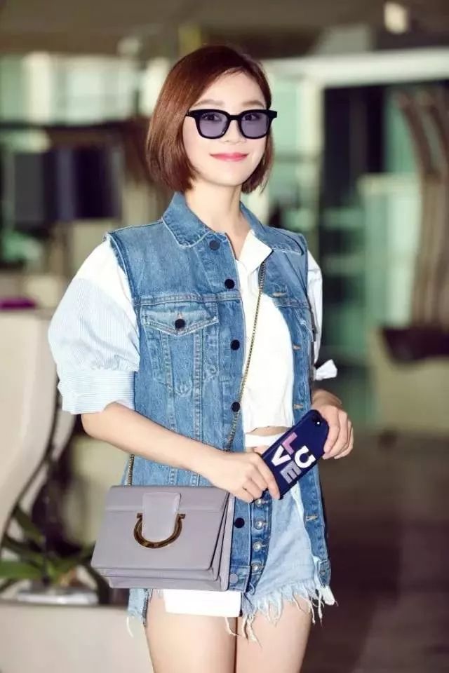 菲拉格慕23年秋冬新款男士豆豆鞋,菲拉格慕的经典蝴蝶结女鞋