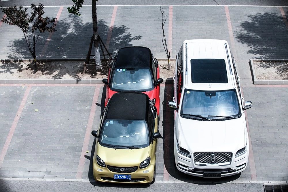 林肯20万至30万的SUV,最新款林肯领航员太霸气了