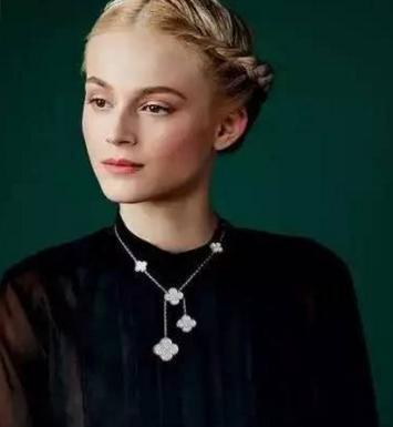 梵克雅宝四叶草项链,最美的就是现在拥有的,多少钱能买到