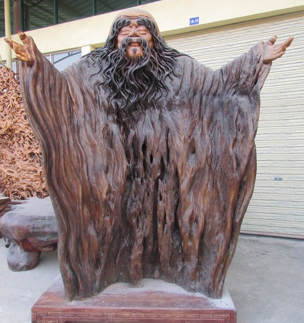 「社会鉴赏家」根雕制作，充满艺术感栩栩如生，美丽十足艺术瑰宝