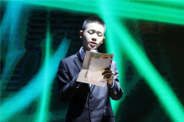 信·万中｜邂逅一纸情怀