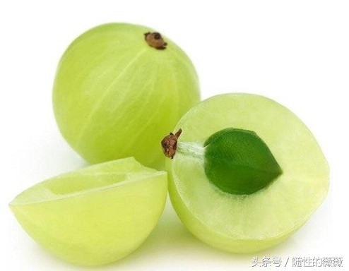 头发掉得厉害有什么防脱的办法,头发掉得很严重怎么保护好毛囊