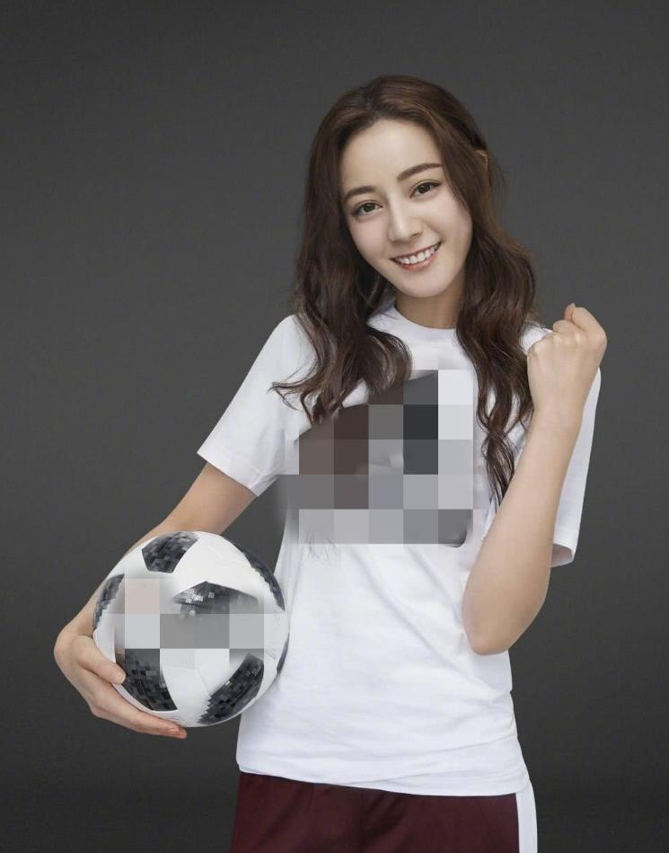 易烊千玺杨幂图片,易烊千玺杨幂时尚杂志