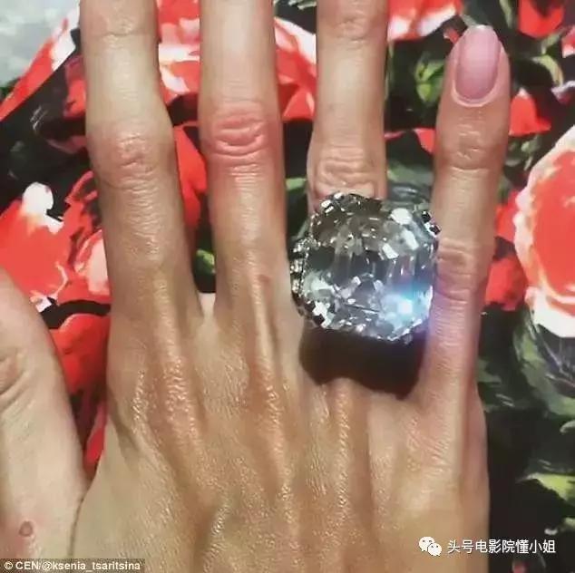 张雨绮说钻石只有一克拉才值钱,张雨绮和范冰冰为什么要隔空比美