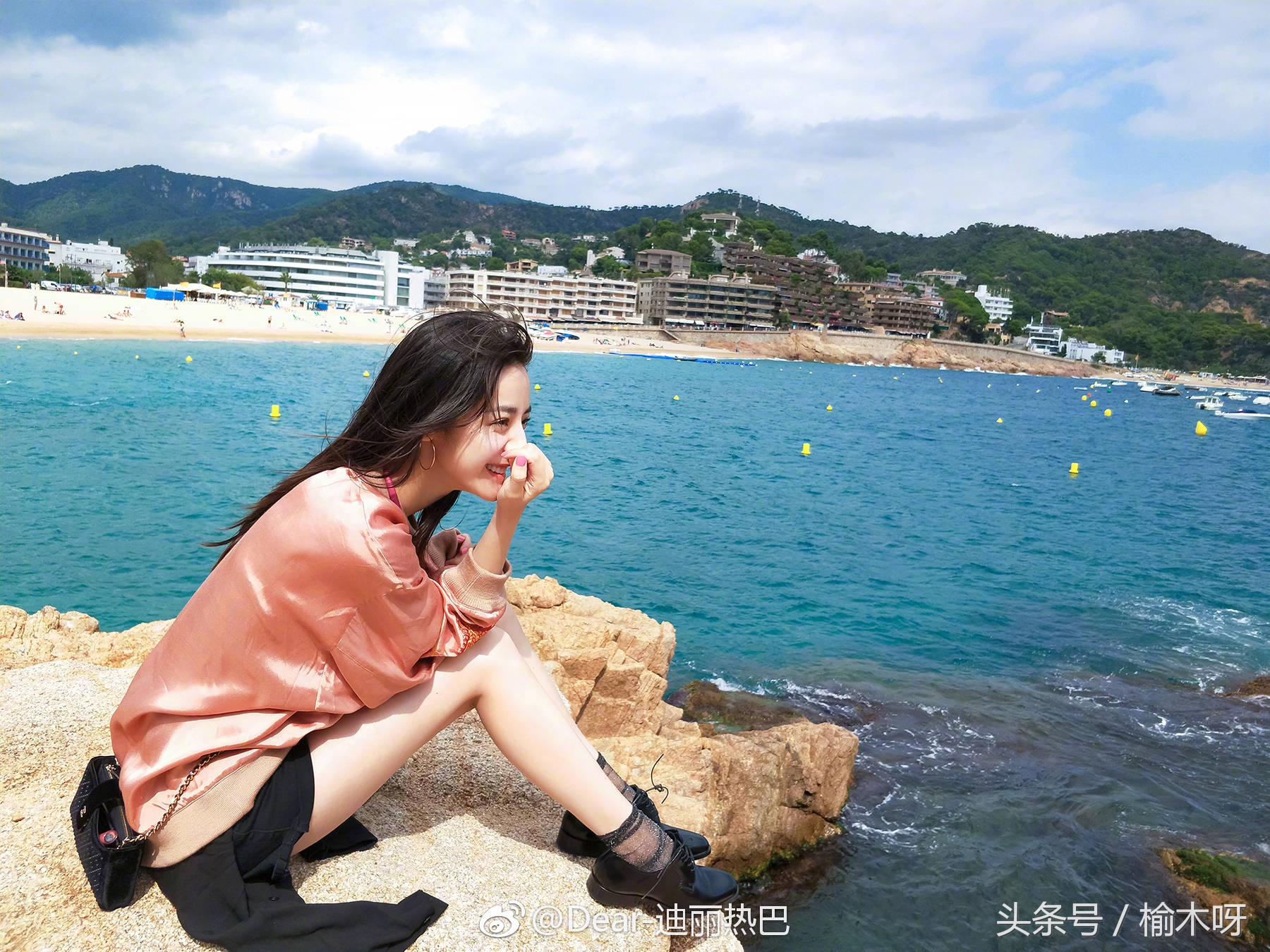 迪丽热巴网袜同款,迪丽热巴的同款袜子