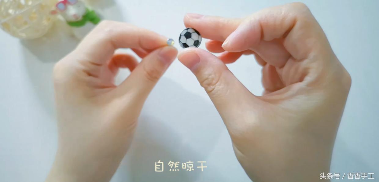 热缩片自制小耳钉,热缩片做耳钉教程手绘