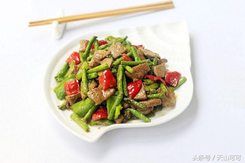 炒豇豆的时候特别炸怎么办,炒豇豆如何不硌牙