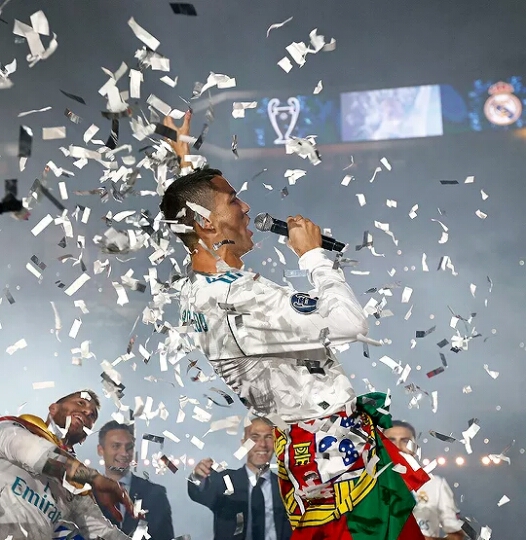 事了拂衣去,只留下传说,现在就是C罗离开皇马的最好时机了