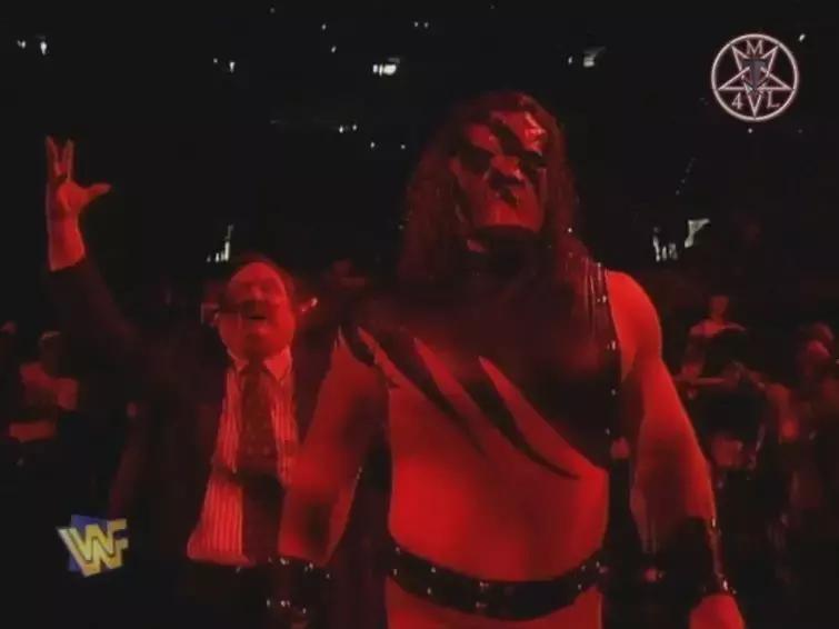 wwe罗曼名场面,wwe罗曼雷恩斯的防弹衣