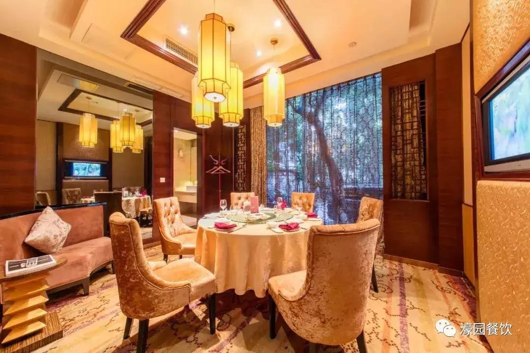 湿气大是拔罐祛湿还是喝中药,湿气重的人怎么排湿拔罐出水蒸气