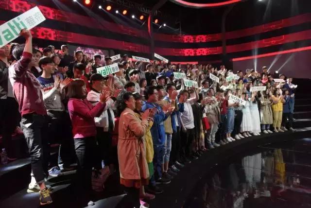 真球迷到底要不要穿真球衣？一场辩论赛引发的文化碰撞