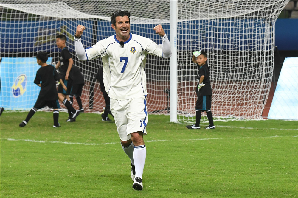 第8期菲戈助阵跑男团踢足球,菲戈比赛