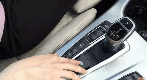 车子停不正是什么原因,车子停不到边怎么办