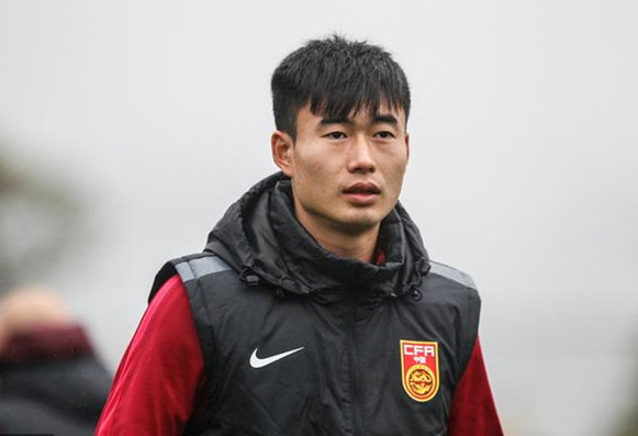 里皮看走眼了？U23当红炸子鸡上场比老将都多，却连犯低级错误