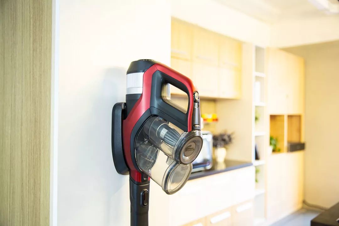 知电吸尘器测评,飞利浦无绳除螨吸尘器怎么使用