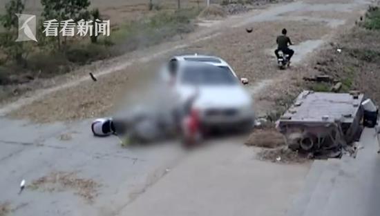 村民路上晒麦子致人死亡,村民路上晒粮食宝马打滑撞到人