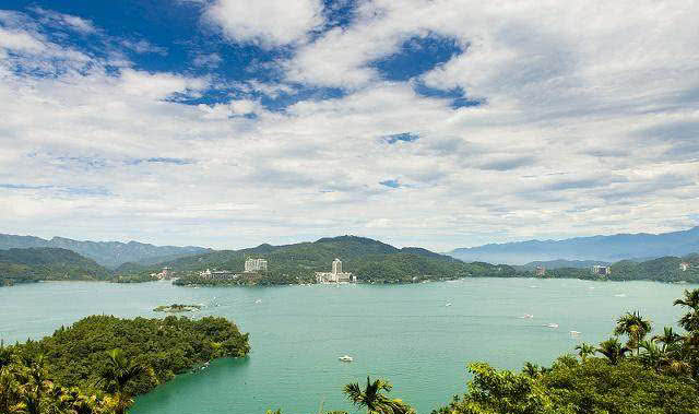 珠穆朗玛峰升高的原因是什么,珠穆朗玛峰不断升高的原因