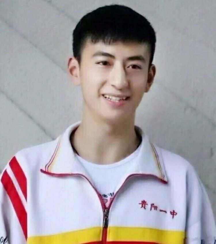 翻版杨洋,撞脸杨洋高中生