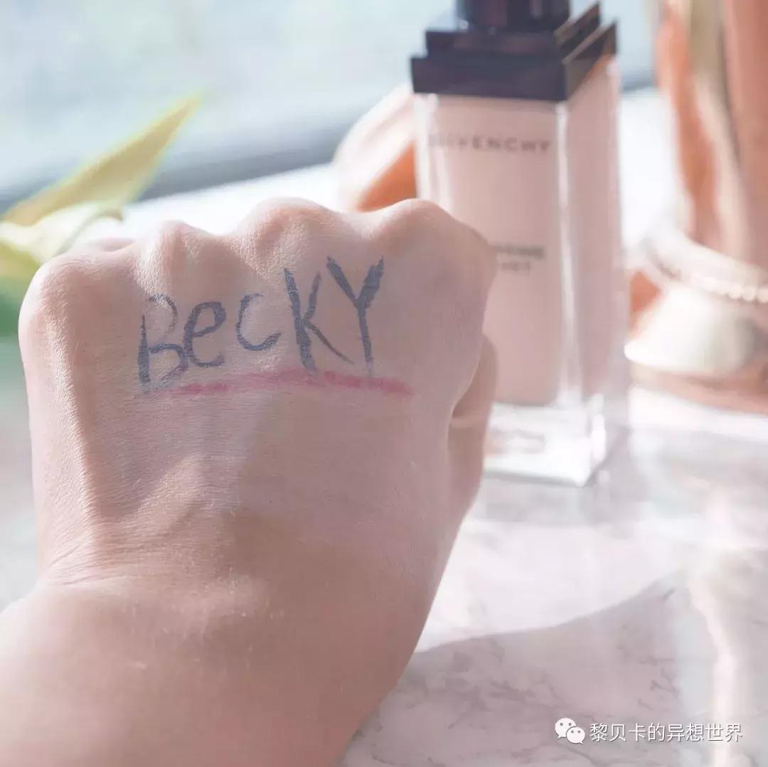 适合夏天用的粉底液遮瑕不脱妆,夏天脸部容易出汗适合哪个粉底液