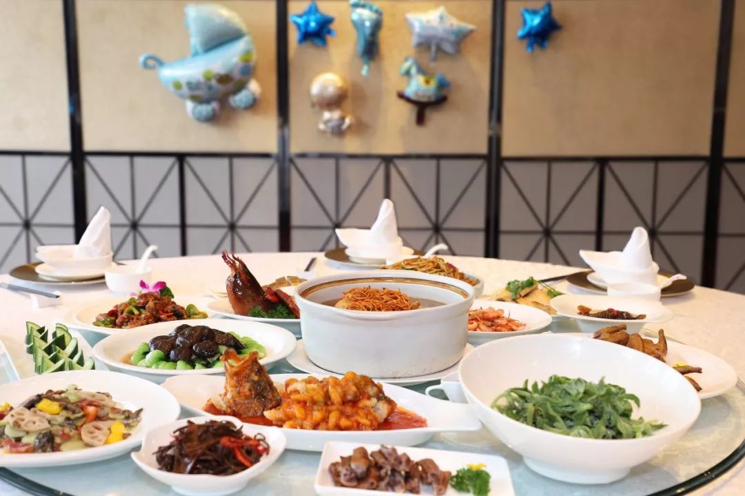 比尔盖茨住过最贵的酒店,上海静安希尔顿大酒店历史