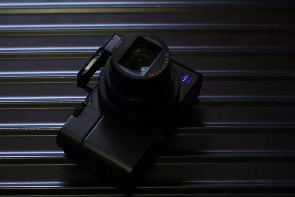 索尼dsc-rx100m6黑卡6代数码相机,索尼黑卡rx100m5a评测