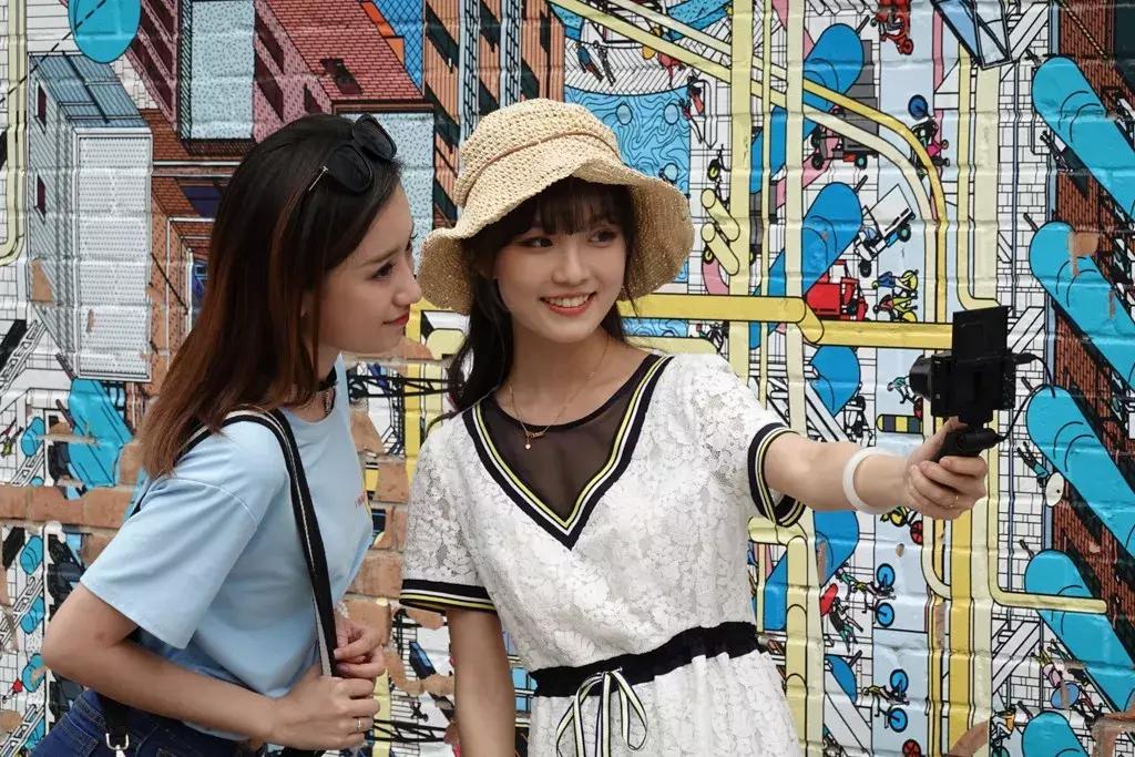 这就是最好的口袋机索尼黑卡RX100M6首发评测