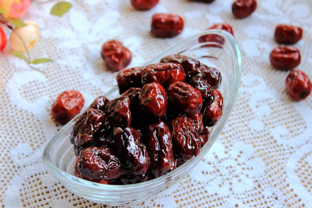 中药零食吃错不补身反伤身,中药小零食你吃对了吗