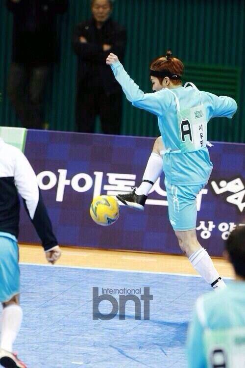 exo分享一波图片,exo分享服装