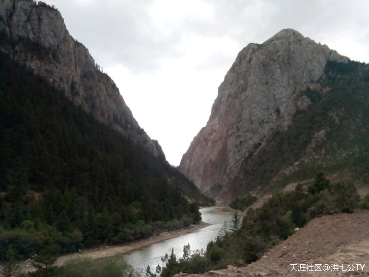 一个人、一只狗、一辆小踏板，风雨30天去*藏西**的故事（四）