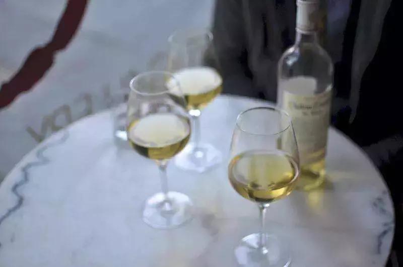 葡萄酒为什么一定要橡木桶,橡木桶葡萄酒的优缺点