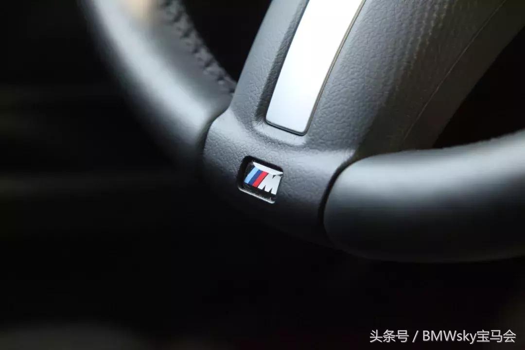 2020款宝马330i曜夜版百公里实测,2020款宝马330im曜夜版落地价