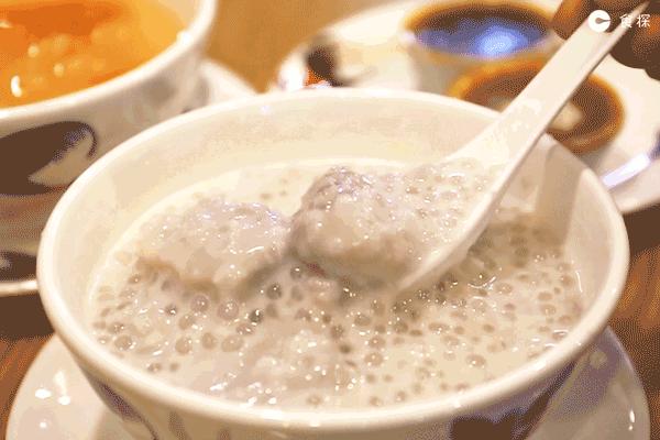 烧仙草有龟苓膏吗,烧仙草和龟苓膏的图片有什么区别