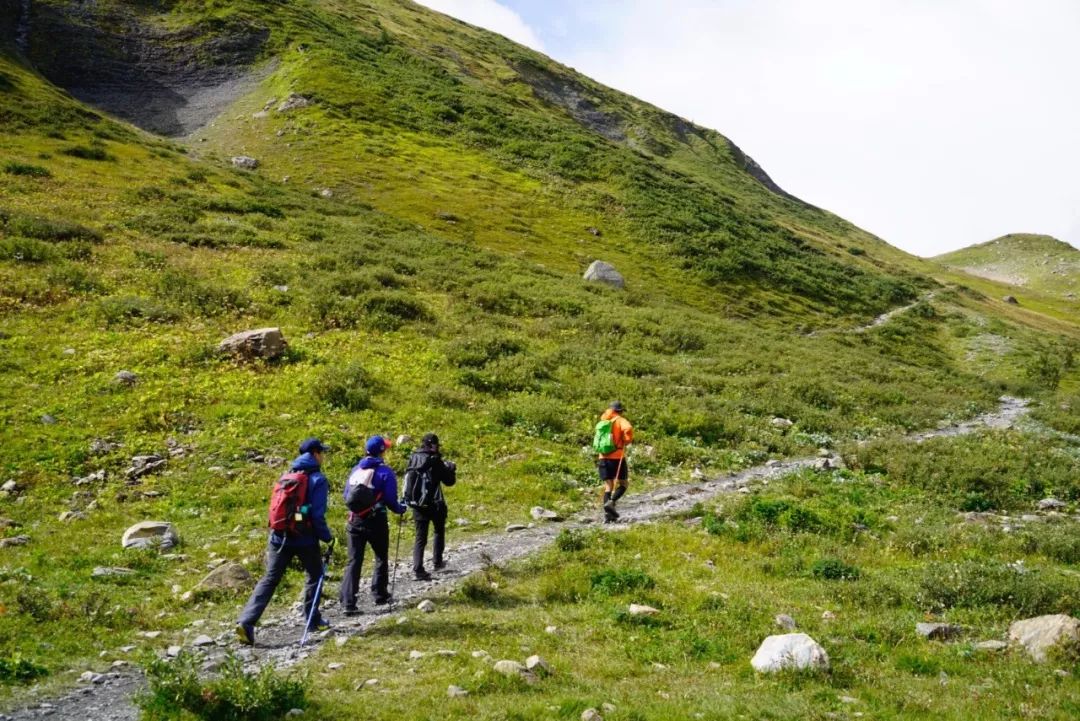 来一场说走就走的旅行户外,来一场说走就走的户外旅行吧