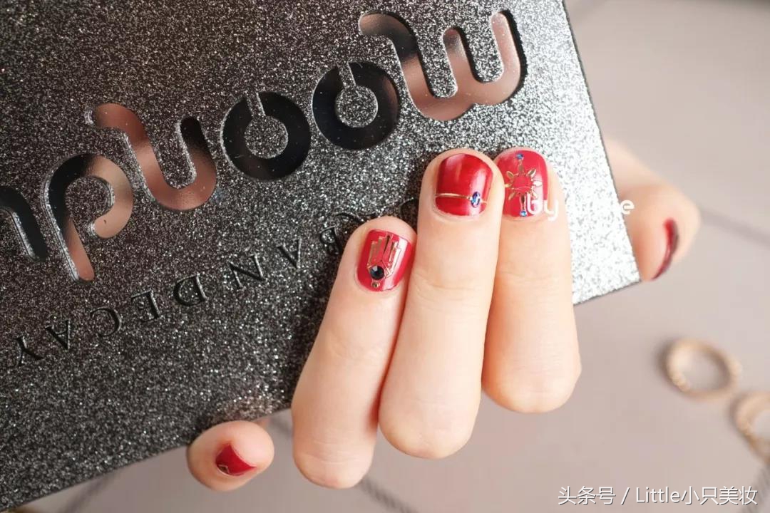 开了家美甲店结果指甲比谁都干净,美甲店最怕遇到的指甲