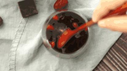 入夏后养生适合喝什么,夏天一杯茶帮你去除陈年寒湿