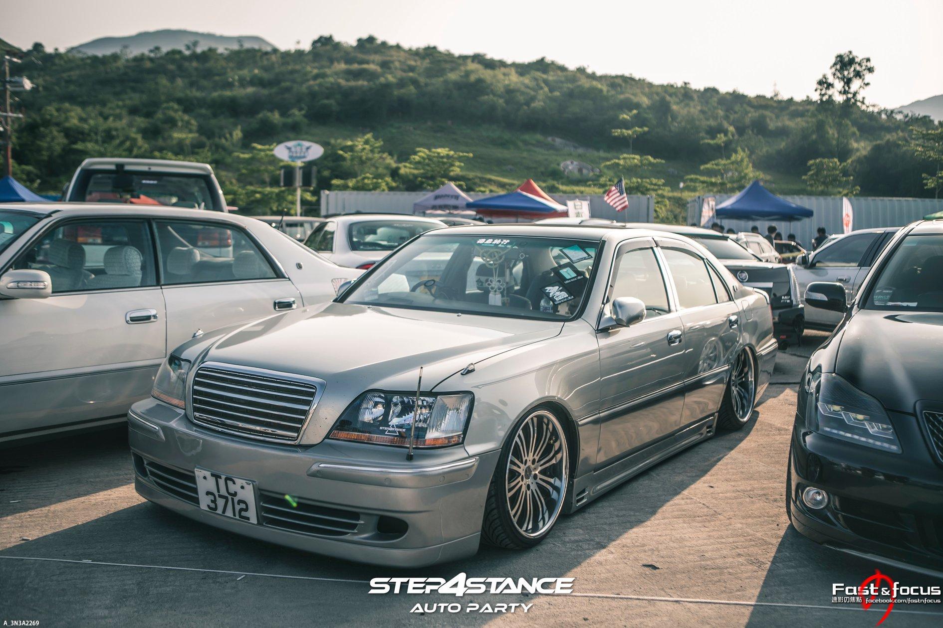 昨天300多部改装车大聚会，怪不得人们都说香港是玩车天堂！