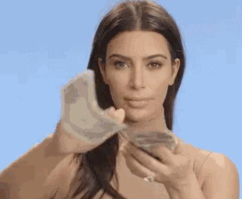 张韶涵买包,张韶涵背的包