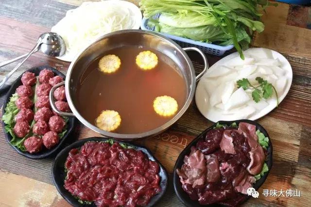 这间专注牛杂30年的老店华丽升级，吃完变甄子丹！