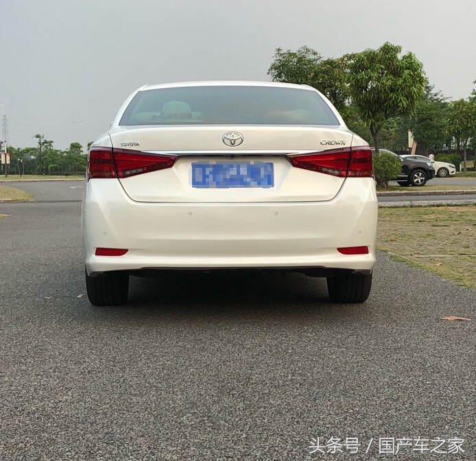 次顶配跟顶配的14代皇冠,提车最后一台车