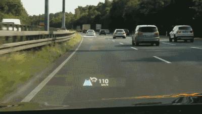 怎么把手机地图投影到车载导航上,导航如何投影到车挡风玻璃上