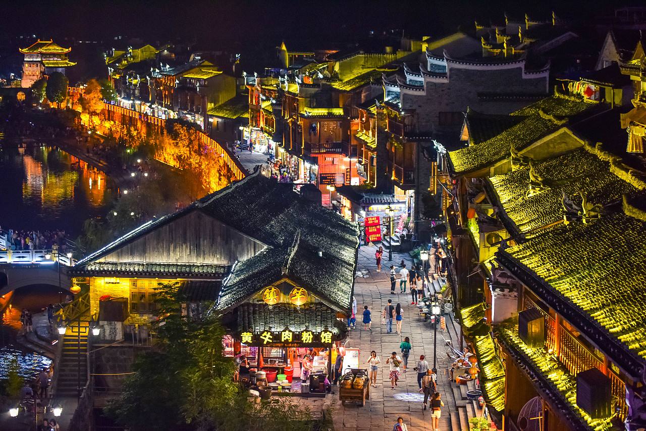 凤凰古城旅游攻略最新,凤凰古城详细旅游攻略
