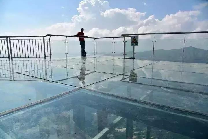 天桥峪景区网红玻璃桥,天桥沟玻璃桥一日游