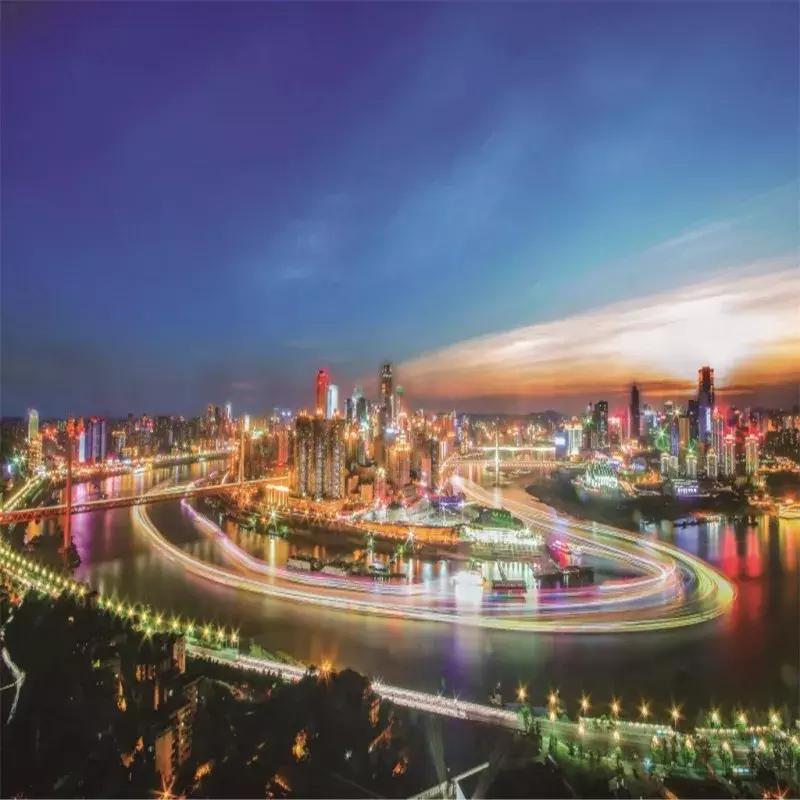 “想不红都难”系列:欢迎全世界的朋友来渝中蹭网