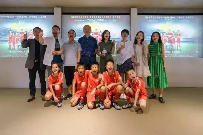 缁甸槼灏忔湅鍙嬪弬鍔犱笘鐣屾澂,缁甸槼灏忓婕斿嚭