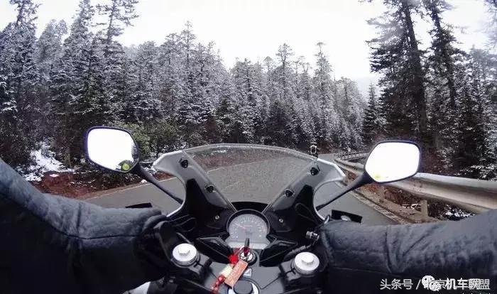 只因一款游戏，他骑着CBR300R进*藏西**了！