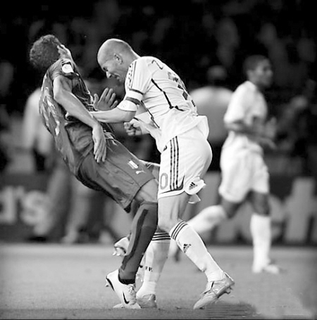 齐祖教练员身份第一次回到皇马,齐祖带皇马逆转奇迹